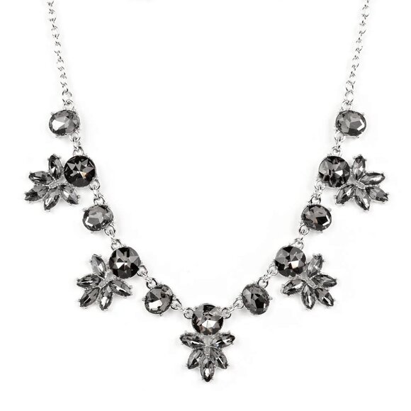 Paparazzi Jewelry Accessories - Prismatic Proposal - Silver Necklace - Vintage - Picture 2 of 6